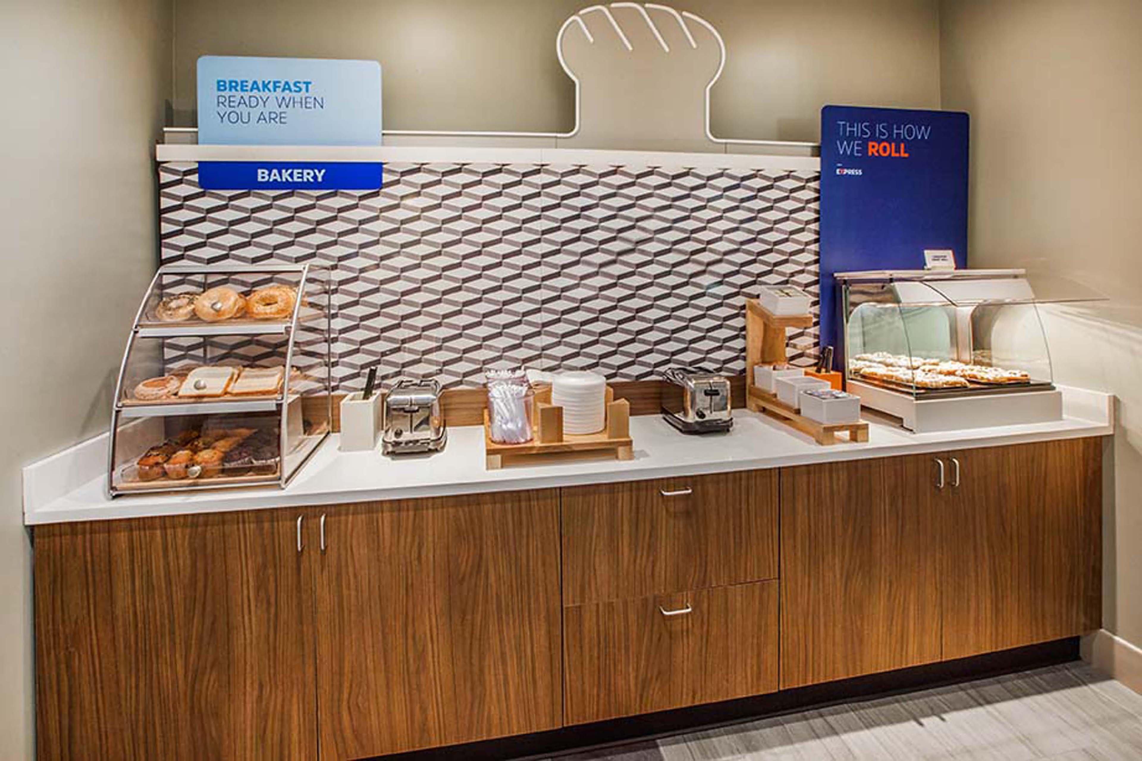 Holiday Inn Express Hotel & Suites Chattanooga Downtown By Ihg Bagian luar foto