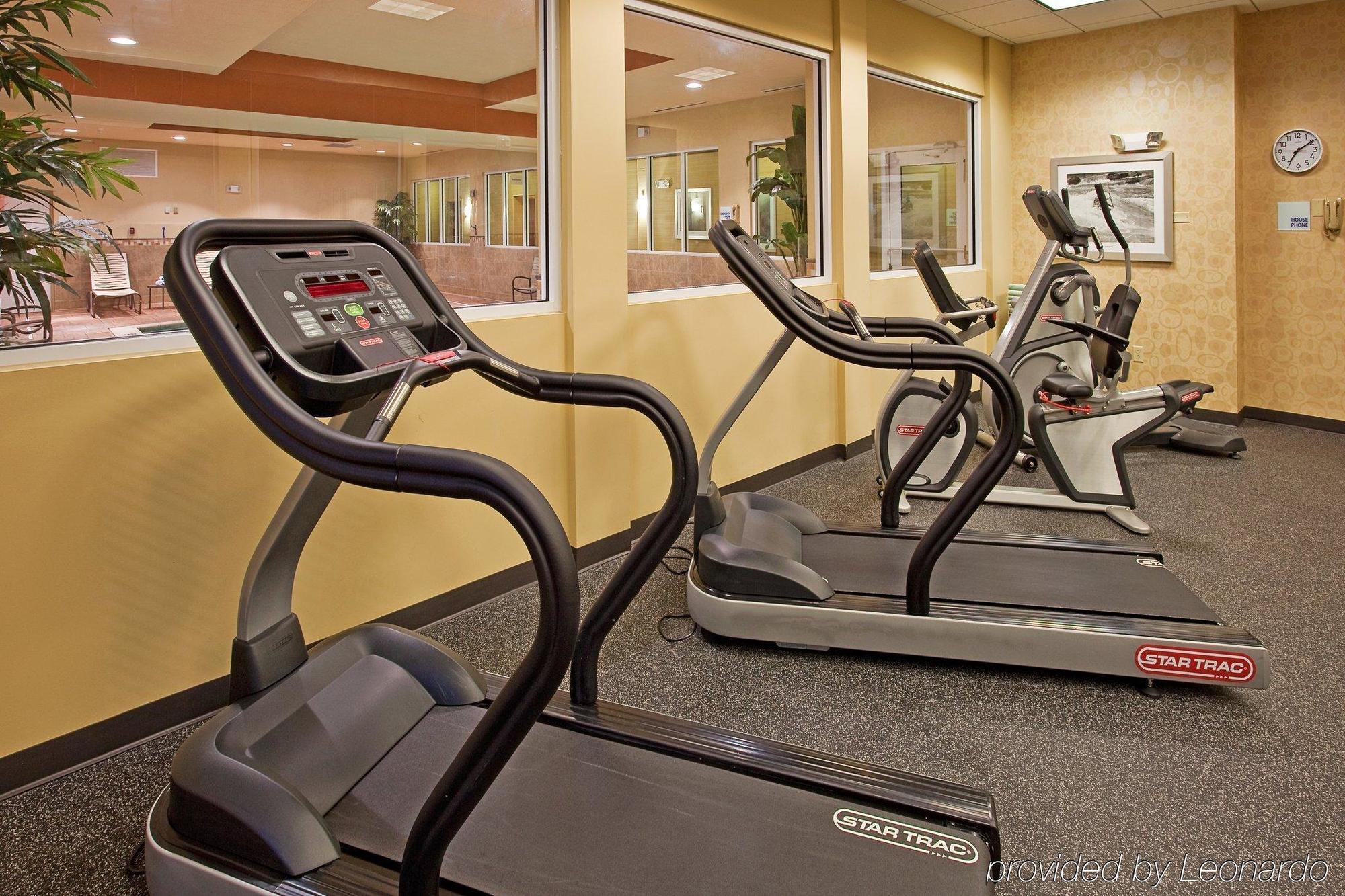 Holiday Inn Express Hotel & Suites Chattanooga Downtown By Ihg Bagian luar foto