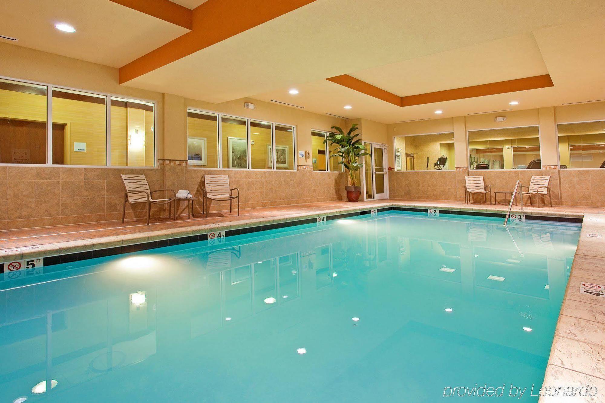 Holiday Inn Express Hotel & Suites Chattanooga Downtown By Ihg Bagian luar foto